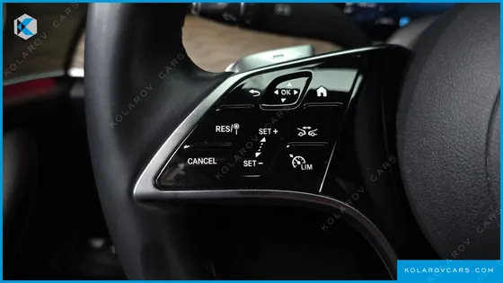 MERCEDES E-CLASS E300E 4MATIC EXCLUSIVE