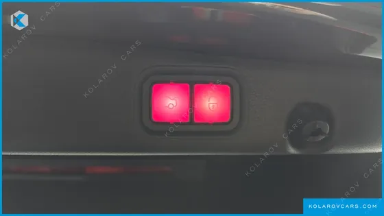 MERCEDES E-CLASS E300E 4MATIC EXCLUSIVE