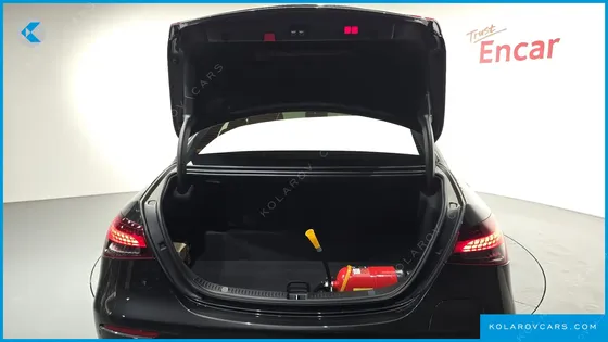 MERCEDES E-CLASS E300E 4MATIC EXCLUSIVE