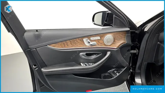 MERCEDES E-CLASS E300E 4MATIC EXCLUSIVE