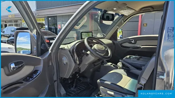 HYUNDAI PORTER II SUPER CABIN LPG