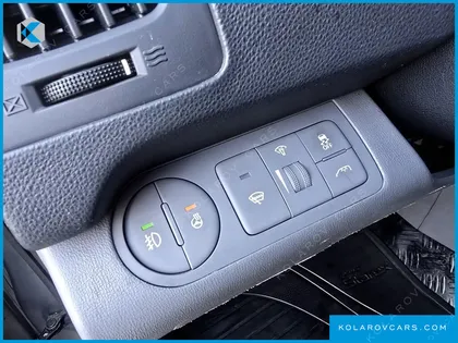 HYUNDAI GRAND STAREX NONE