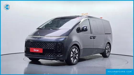 HYUNDAI STARIA 4WD LOUNGE 9-SEATER