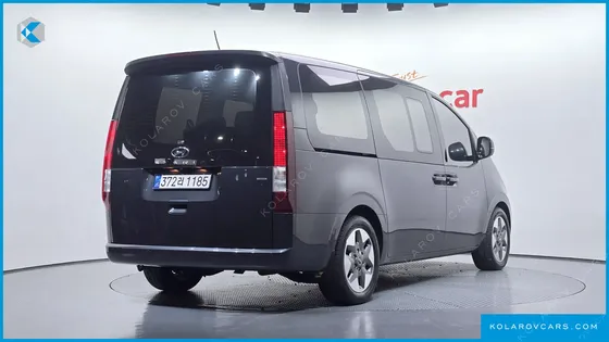 HYUNDAI STARIA 4WD TOURER 9-SEATER