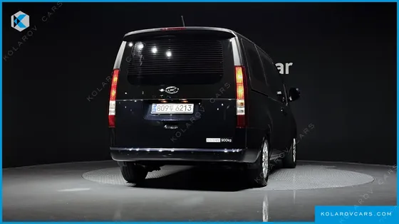 HYUNDAI STARIA CARGO 3-SEATER