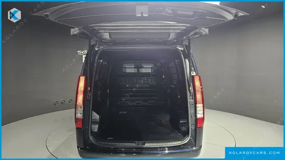 HYUNDAI STARIA CARGO 3-SEATER