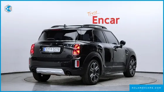 MINI COUNTRYMAN ALL4 CLASSIC LAUNCH PACK