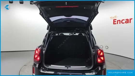 MINI COUNTRYMAN ALL4 CLASSIC LAUNCH PACK