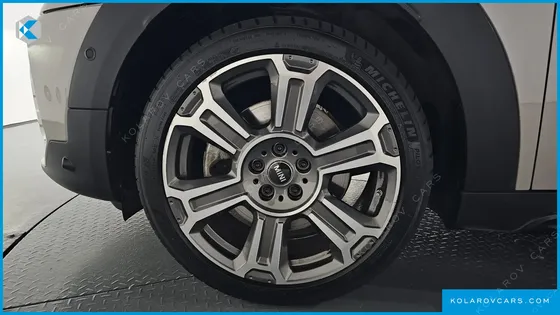 MINI COUNTRYMAN ALL4 CLASSIC LAUNCH PACK