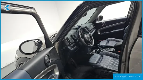 MINI COUNTRYMAN ALL4 CLASSIC LAUNCH PACK