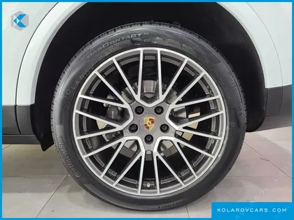PORSCHE CAYENNE 3.0 PLATINUM EDITION