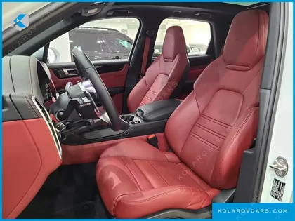 PORSCHE CAYENNE 3.0 PLATINUM EDITION
