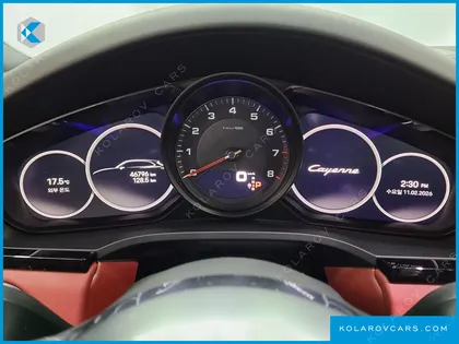 PORSCHE CAYENNE 3.0 PLATINUM EDITION