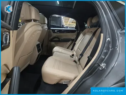 PORSCHE CAYENNE 3.0 COUPE