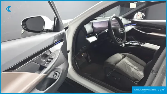 BMW 5 SERIES 523D M SPORT