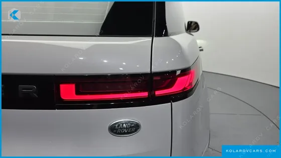 LAND ROVER RANGE ROVER SPORT D300 HSE DYNAMIC