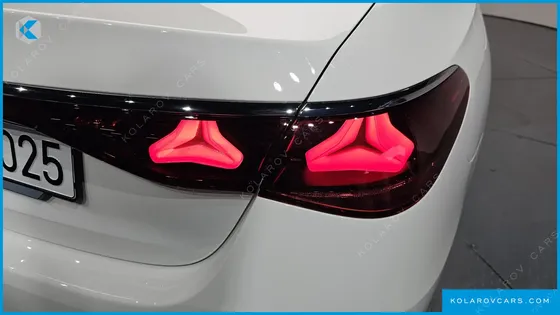 MERCEDES E-CLASS E200 AVANTGARDE