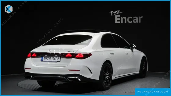 MERCEDES E-CLASS E300 4MATIC AMG LINE