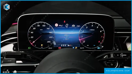 MERCEDES E-CLASS E300 4MATIC AMG LINE