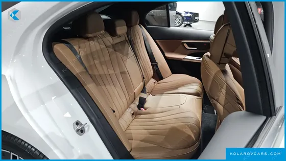 MERCEDES E-CLASS E300 4MATIC AMG LINE