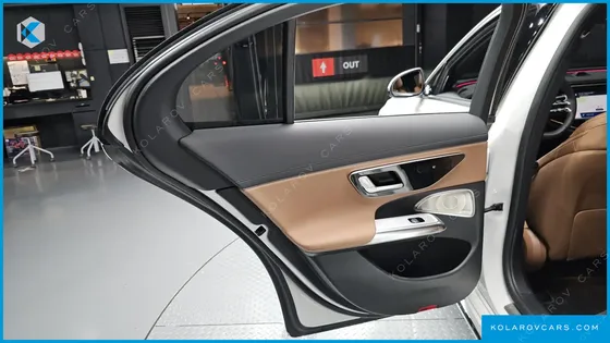 MERCEDES E-CLASS E300 4MATIC AMG LINE