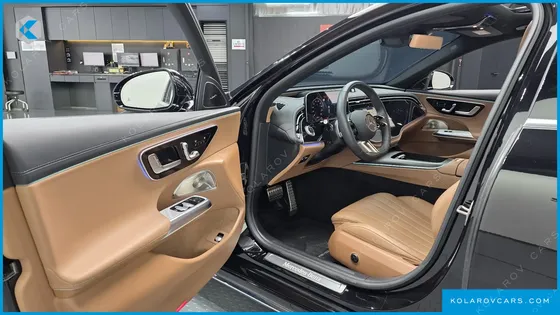 MERCEDES E-CLASS E300 4MATIC AMG LINE