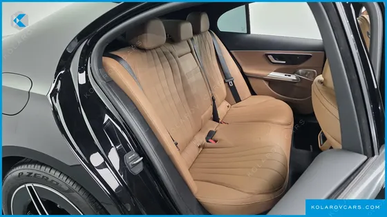 MERCEDES E-CLASS E300 4MATIC AMG LINE