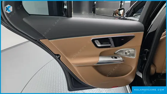 MERCEDES E-CLASS E300 4MATIC AMG LINE