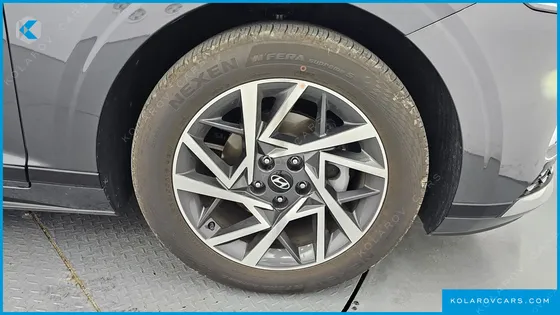 HYUNDAI GRANDEUR PREMIUM
