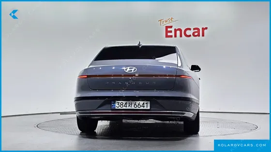 HYUNDAI GRANDEUR PREMIUM