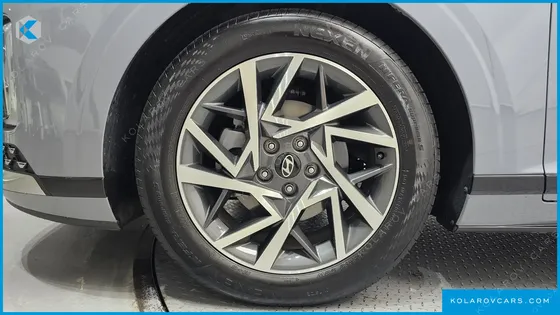 HYUNDAI GRANDEUR PREMIUM