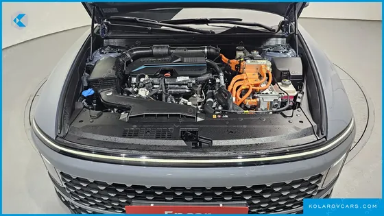 HYUNDAI GRANDEUR PREMIUM