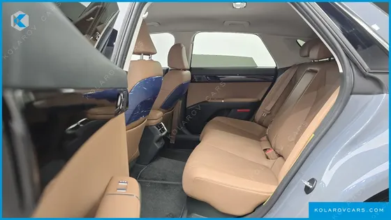 HYUNDAI GRANDEUR PREMIUM