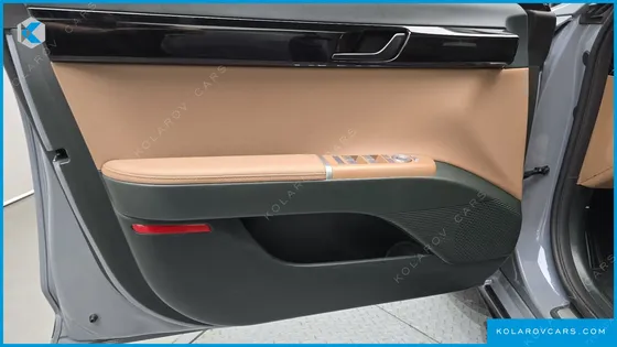 HYUNDAI GRANDEUR PREMIUM