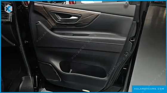 TOYOTA ALPHARD 2.5 HEV EXECUTIVE AWD