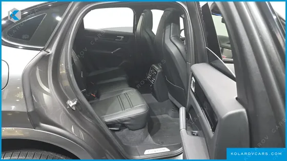PORSCHE CAYENNE 3.0 COUPE