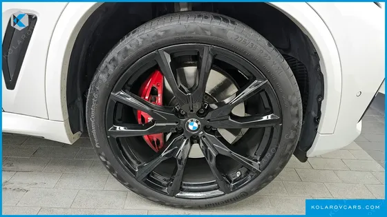 BMW X5 M50I