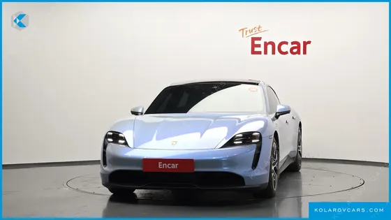 PORSCHE TAYCAN 4S