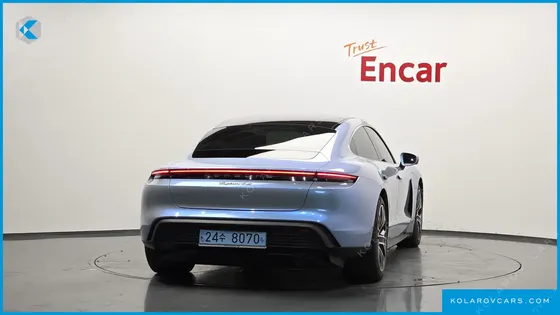 PORSCHE TAYCAN 4S