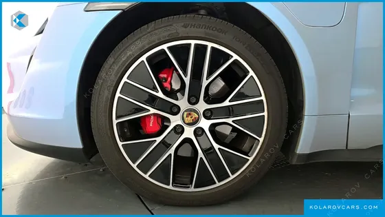 PORSCHE TAYCAN 4S
