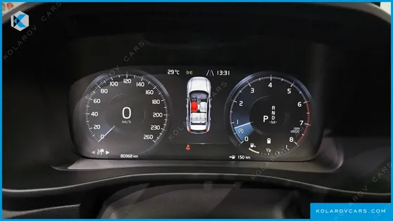 VOLVO XC40 B4 MOMENTUM