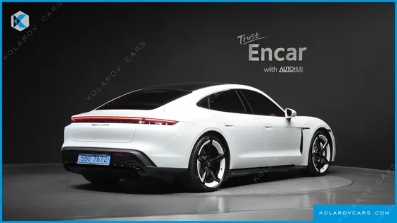 PORSCHE TAYCAN GTS