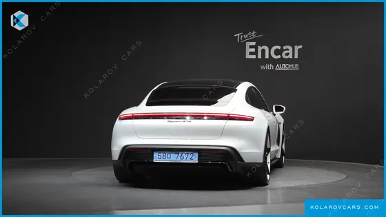 PORSCHE TAYCAN GTS