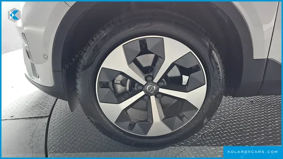 VOLVO XC40 B4 ULTIMATE BRIGHT