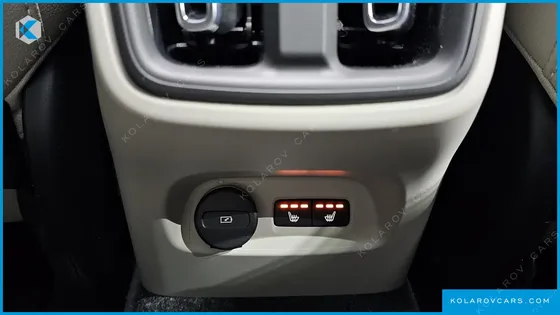 VOLVO XC40 B4 ULTIMATE BRIGHT