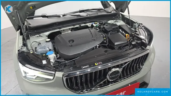 VOLVO XC40 B4 ULTIMATE BRIGHT
