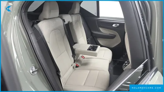 VOLVO XC40 B4 ULTIMATE BRIGHT