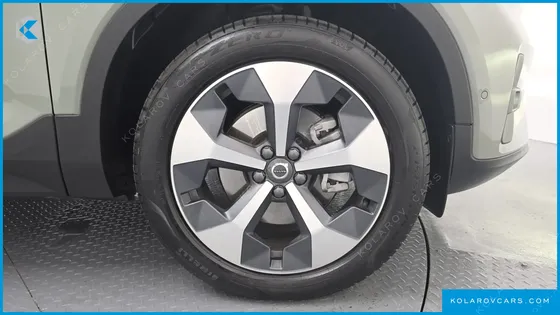VOLVO XC40 B4 ULTIMATE BRIGHT