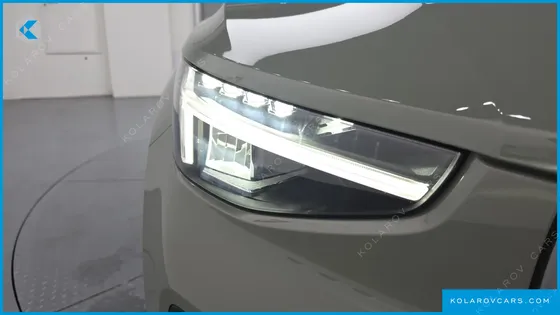 VOLVO XC40 B4 ULTIMATE BRIGHT