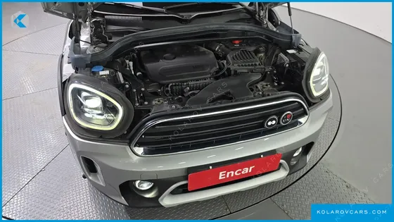 MINI COUNTRYMAN CLASSIC PLUS LAUNCH PACK